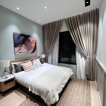 Meera Mahkota Hotel Melaka Exteriör bild