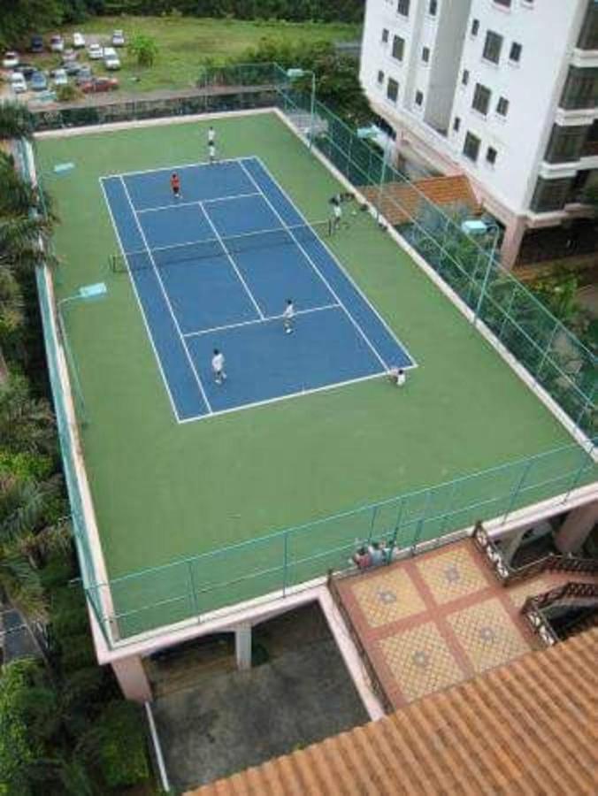 Meera Mahkota Hotel Melaka Exteriör bild